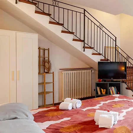 Tuscan Sunrise Apartment